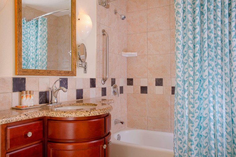 Bathroom 5, Marriott's Ko'Olina Beach Club, Honolulu