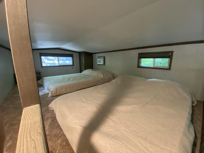 Bedroom 2, Lincolnwood Tiny House 12, Washburn