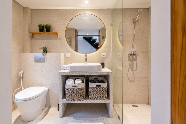 Bathroom 3, Karra 8 by Hombali, Badung