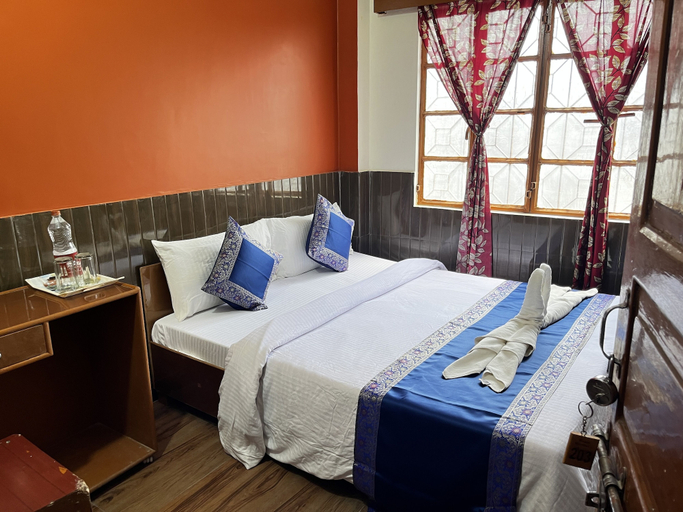 Bedroom 3, Family Guest House, Varanasi