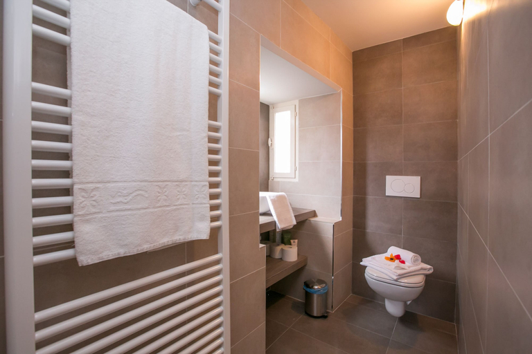 Bathroom 4, Laglio Deluxe, Como