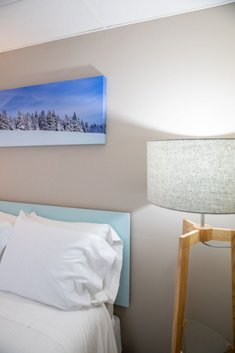 Bedroom 2, Clear River Inn, Rutland