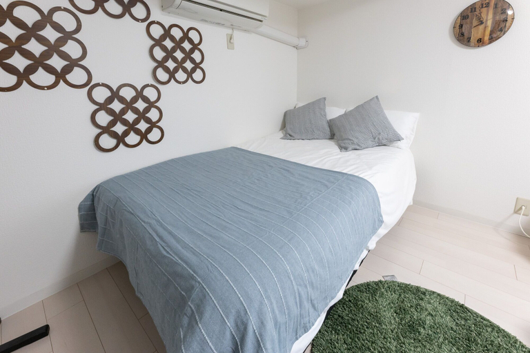 Bedroom 4, Yoneyama 5F, Osaka