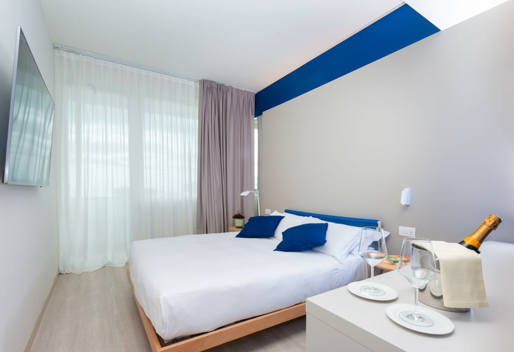 Bedroom 3, Amarina Hotel, Lucca