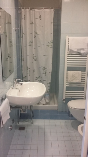 Bathroom 3, Albergo Ristorante Tre Re, Como