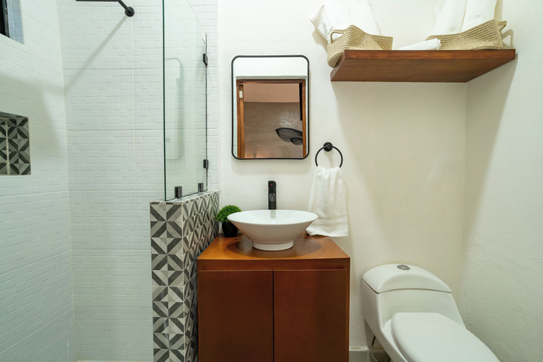 Bathroom 3, Casa Madero La Paz, La Paz