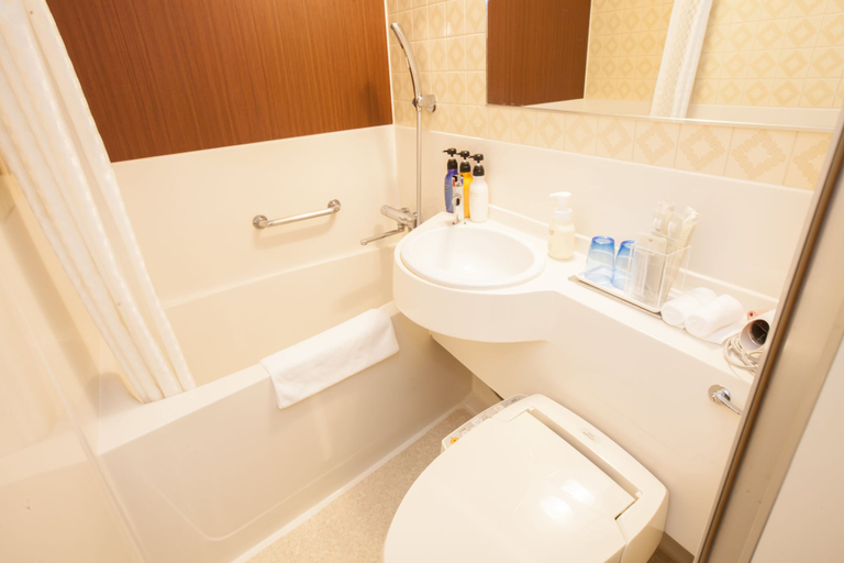 Bathroom 5, the b kobe, Kobe