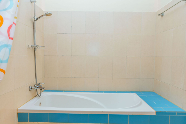Bathroom 2, Stunning 3-bed House in Kigali, Gasabo