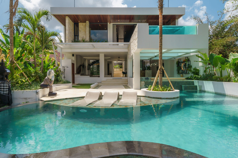 Casa Infinito, Badung