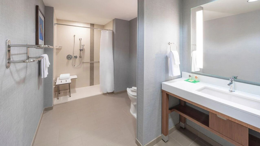 Bathroom 5, Hyatt Place Houston NW Vintage Park, Houston
