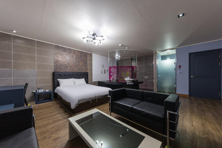 Bedroom 2, Seosan (Daesan) Mong Hotel, Seosan