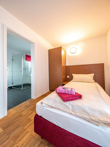 Bedroom 3, Pension zum Bergmann, Leipzig