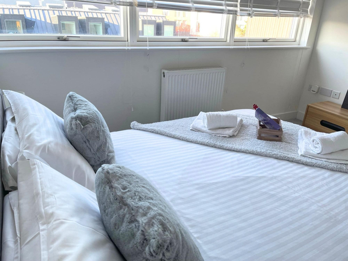Room 5, Diamond Penthouse in Cambridge, Cambridgeshire