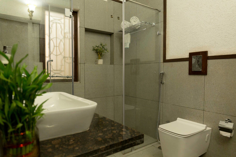 Bathroom 3, The Ten Suites, Bhopal