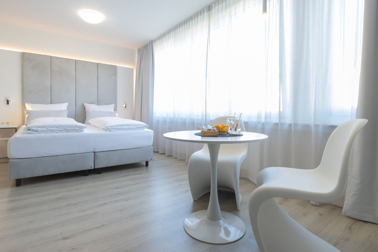 Bedroom 4, zzzpace Smart-Hotel Bielefeld, Bielefeld
