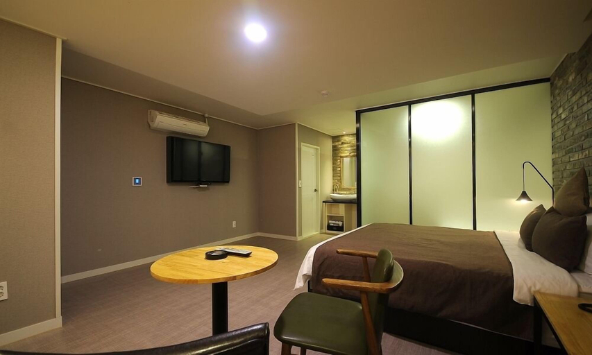 Bedroom 4, HOTEL 385, Jinhae