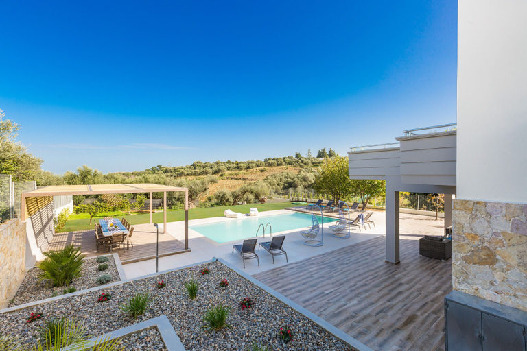 Others 5, Villa Aelia, Crete