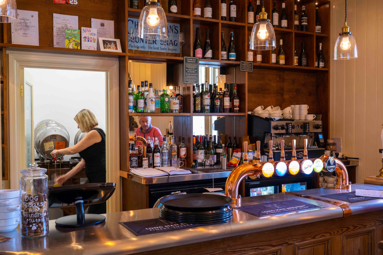 Food & Drinks 4, Long Man Inn, East Sussex