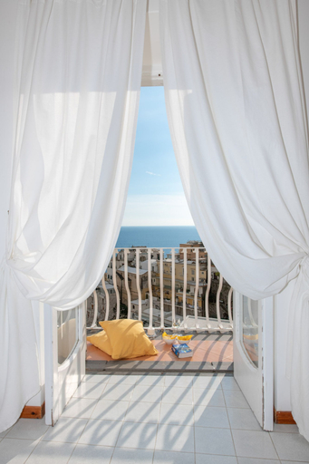 Bedroom 4, Villa Yiara, Salerno