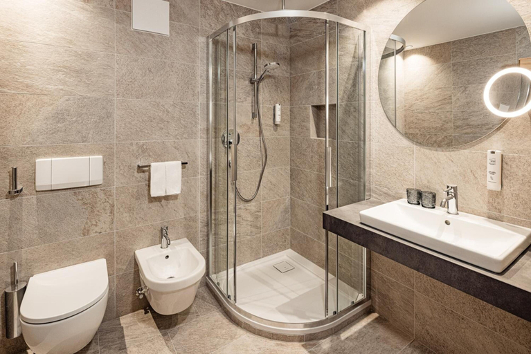 Bathroom 4, Hotel Erika, Bolzano