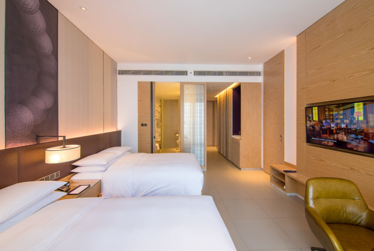 Bedroom 3, Renaissance Haikou Hotel, Haikou