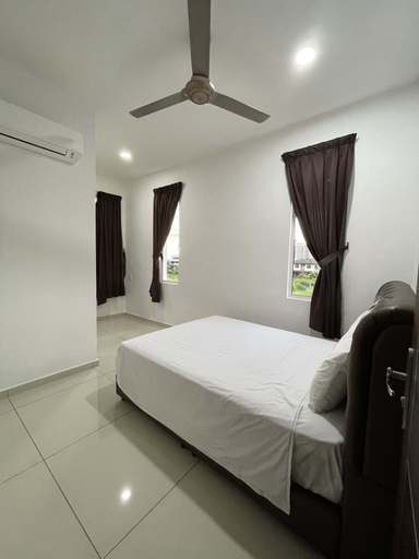 Bedroom 4, Alpine PD Taman Kiara 2 Homestay, Port Dickson