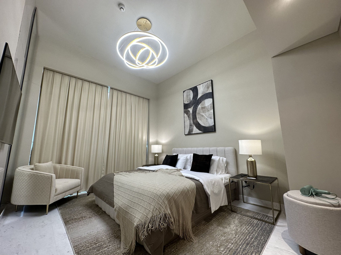 Room 2, Manzil 4BR Penthouse in Dubai Creek w Harbour View, Dubai