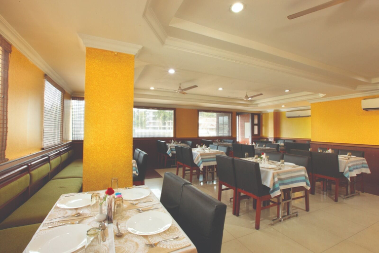 Food & Drinks, Hotel Maharani, Kottayam