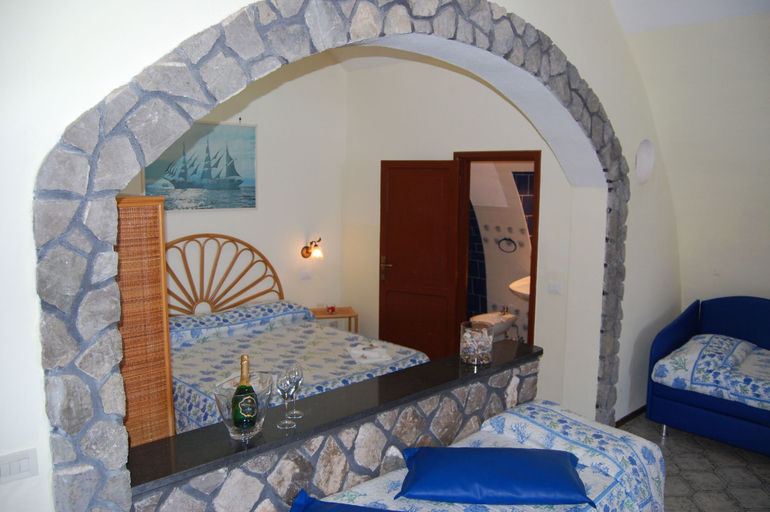 Bedroom 4, Marina Del Cantone Chalet, Napoli