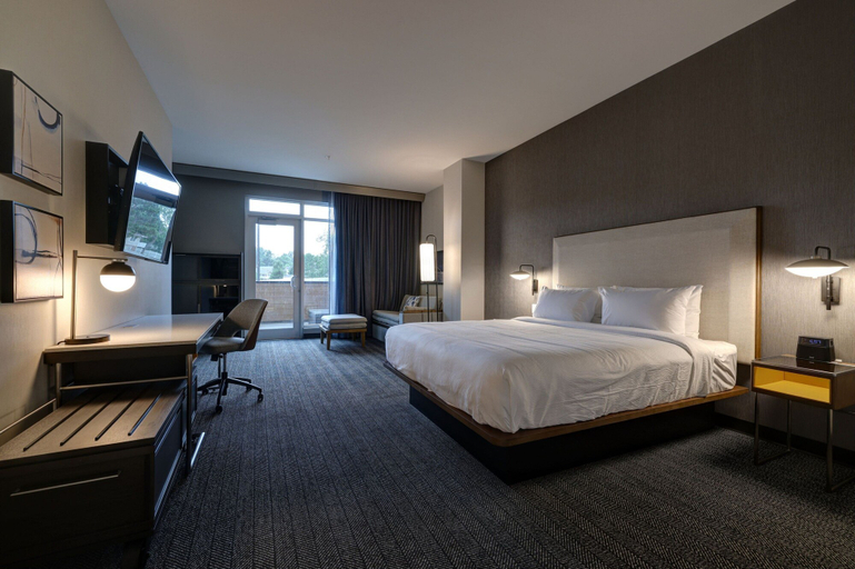 Bedroom 1, Courtyard by Marriott Iowa City University Heights, Johnson