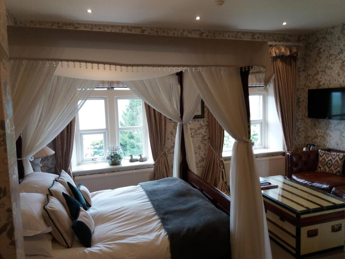 Bedroom 2, Shireburn Arms Hotel, Lancashire