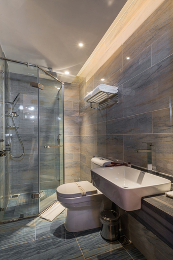 Bathroom 5, Braira Qurtubah Riyadh, Riyadh