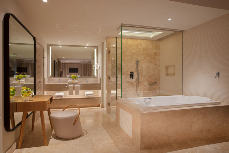 Bathroom 5, Breathless Cancun Soul Resort & Spa - Adults Only - All Inclusive, Benito Juárez