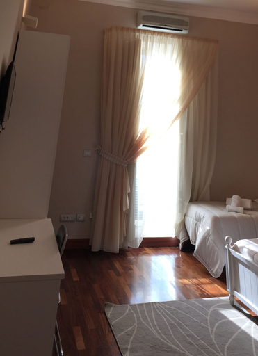 Bedroom 4, B&B Chez Moi, Napoli