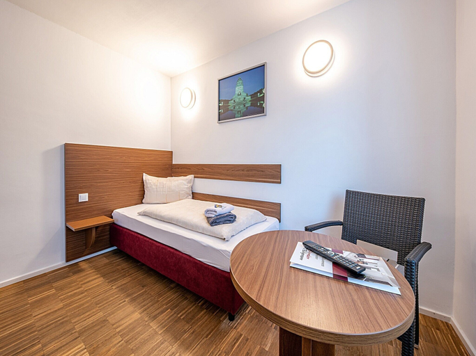 Bedroom 5, Pension zum Bergmann, Leipzig