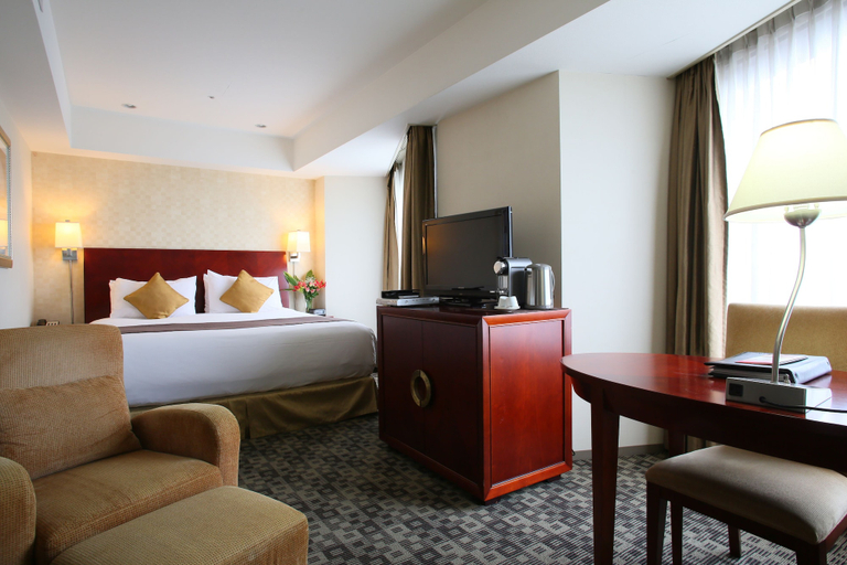 Bedroom 3, International Resort Hotel Yurakujo, Tomisato