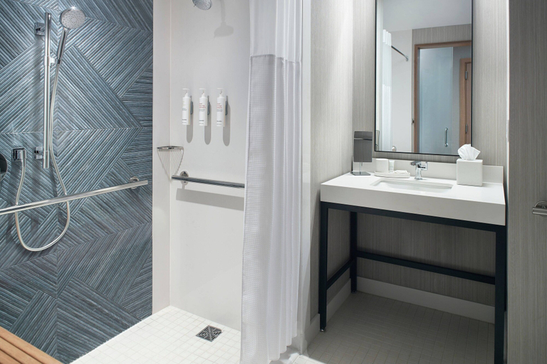 Bathroom 4, Lexington Marriott City Center, Fayette