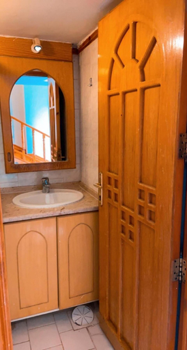 Bathroom 4, Kuwait Palace Hotel Apartments, Salmiya