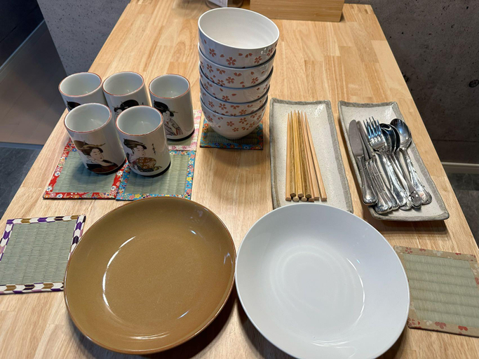 Food & Drinks 4, Ueno Apartments, Taitō