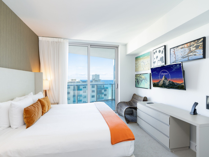 Bedroom 1, Beachfront Condos at HR by Cielo Stays, Broward