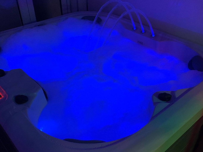 Bathroom 4, Get Away Home With Hot Tub Sleeps 7, East Sussex