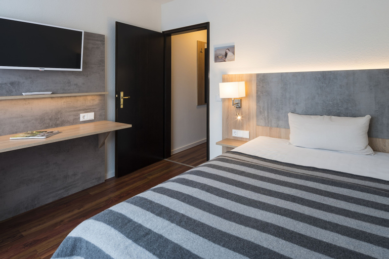Bedroom 23