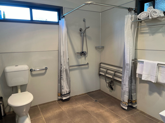 Bathroom 4, Hedlow Retreat, Livingstone - Pt B