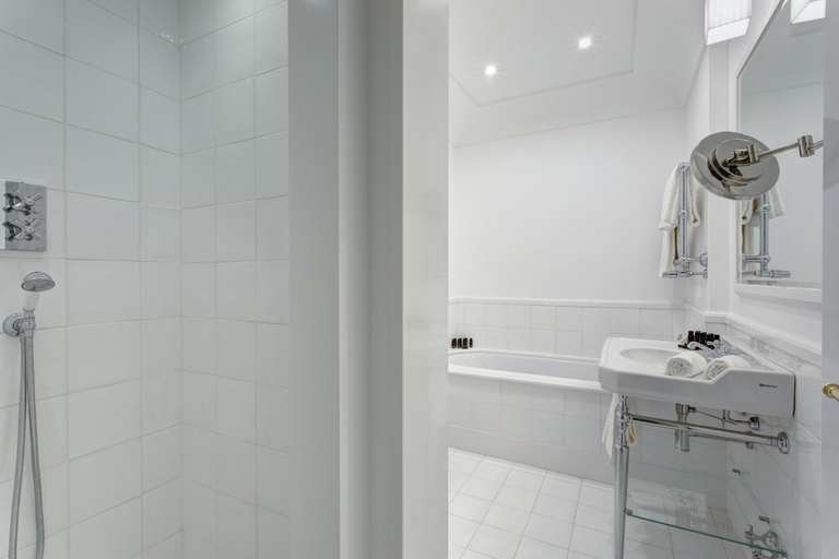 Bathroom 5, Anna Belle Elegant Agriresort, Napoli