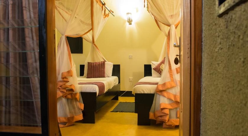 Bedroom 2, Fort Murchison Lodge by NATURE LODGES LTD, Nwoya