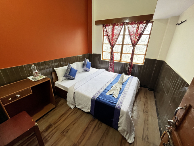 Bedroom 5, Family Guest House, Varanasi
