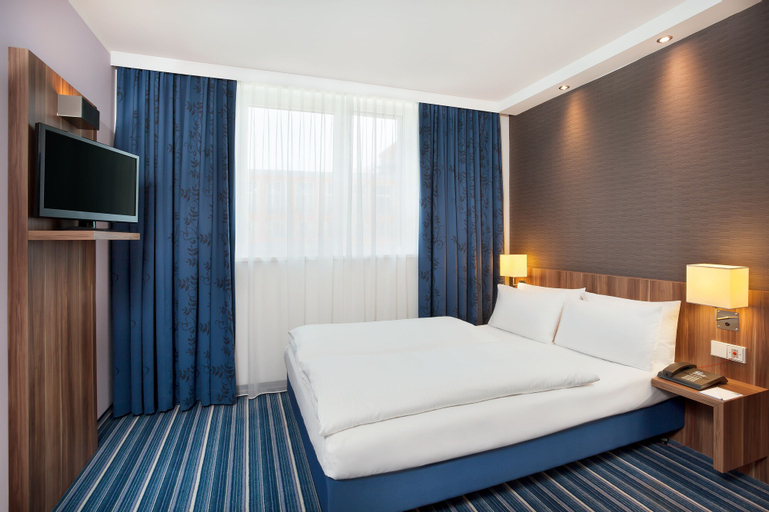 Bedroom 29