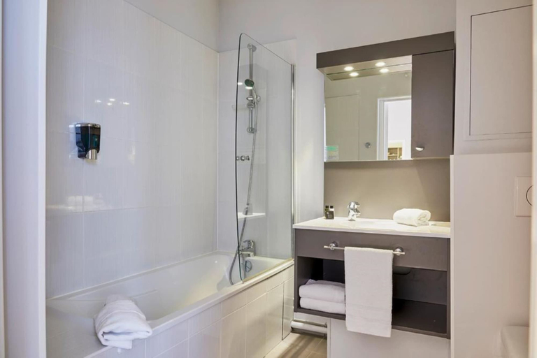 Bathroom 3, Résidence Château Du Mée, Seine-et-Marne