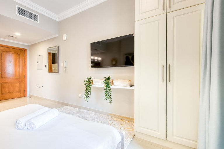 Room 3, Elite LUX Holiday Homes - Fabulous Studio - Access to Beach Metro in Dubai Marina, Dubai