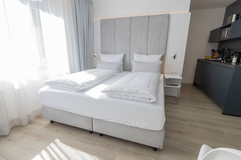 Bedroom 2, zzzpace Smart-Hotel Bielefeld, Bielefeld